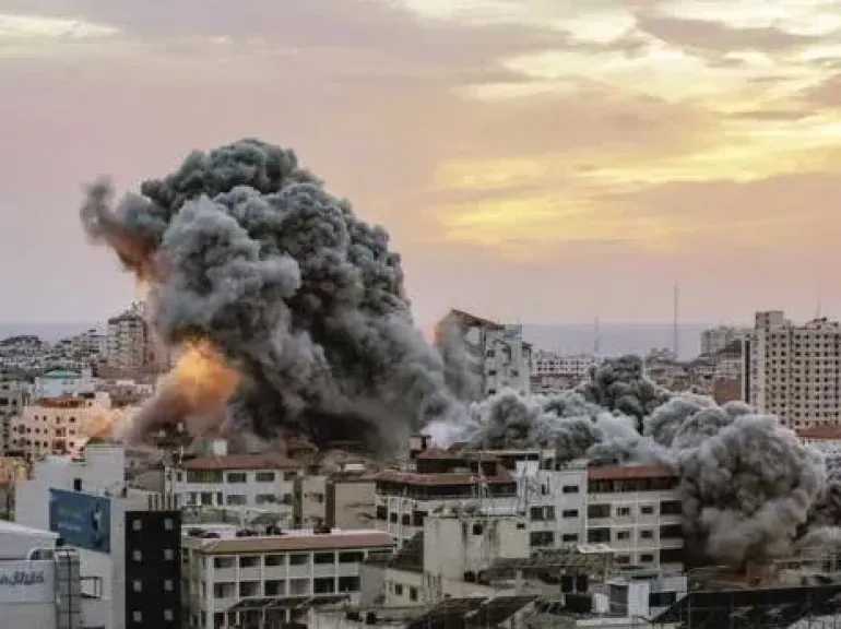 الاحتلال يشن غارة على بلدة مجدل زون في قضاء صور بلبنان
