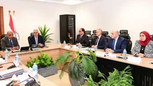 لدعم التحول الأخضر .. وزيرا الري والكهرباء يبحثان التوسع في استخدام الطاقة الشمسية بمحطات الرفع