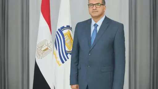 محافظ قنا يوجه بسرعة صرف البدل النقدي للعاملين... محافظ قنا يوجه بسرعة صرف البدل النقدي للعاملين بالتربية والتعليم
