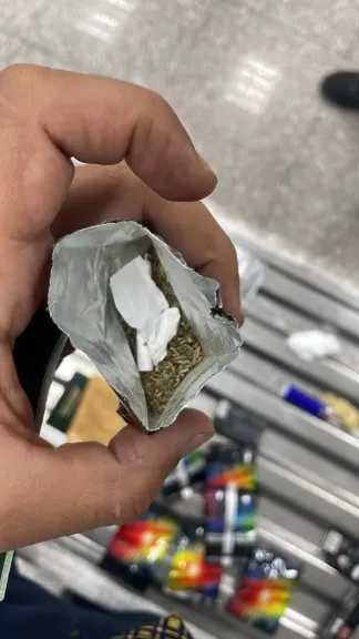 إحباط تهريب مخدر الفودو داخل أمتعة راكب قادم من ميونيخ بمطار الغردقة