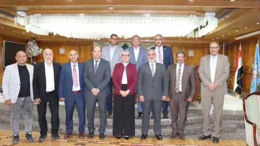 محافظ الوادي الجديد في ضيافة هيئة الطاقة الذرية... محافظ الوادي الجديد في ضيافة هيئة الطاقة الذرية لبحث مشروعات مشتركة تخدم التنمية