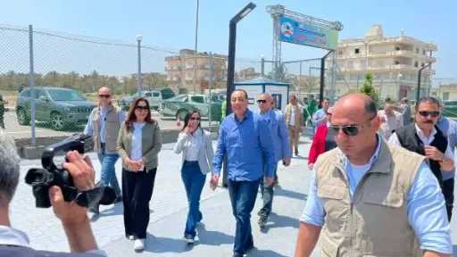 رئيس الوزراء يتفقد عدداً من المشروعات الخدمية والتنموية في البحيرة