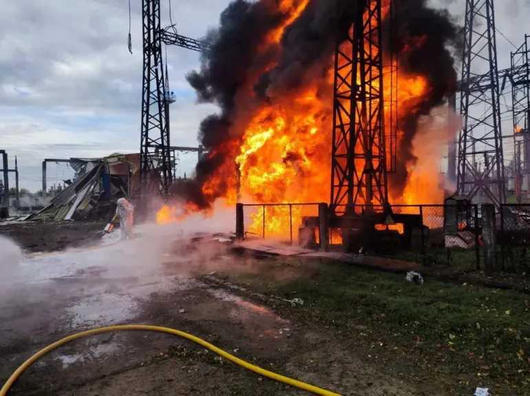 روسيا تعلن استهداف منشآت للطاقة والنقل في أوكرانيا ومقتل 1440 جنديًا