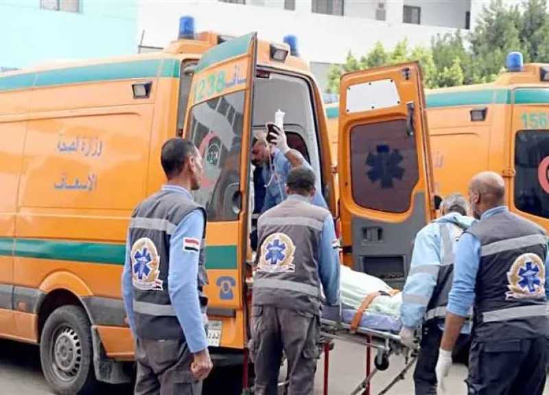 مصرع شخص وإصابة ثلاثة آخرين إثر تصادم سيارة وأتوبيس بالساحل الشمالي