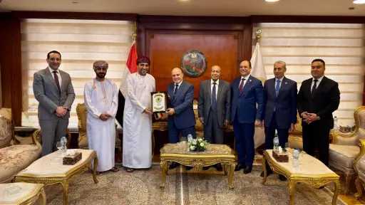 رئيس النيابة الإدارية يبحث مع وفد عُماني تعزيز... رئيس النيابة الإدارية يبحث مع وفد عُماني تعزيز التعاون في مكافحة الفساد وترسيخ الحوكمة