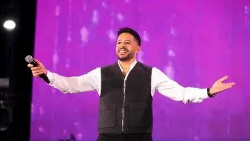 تعرف على أسعار وشروط حفل محمد حماقي تعرف على أسعار وشروط حفل محمد حماقي