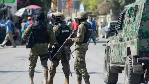 أصحاب ملهى ليلي في الدومينيكان يمثلون أمام القضاء... أصحاب ملهى ليلي في الدومينيكان يمثلون أمام القضاء بتهمة القتل غير العمد بعد مصرع 236 شخصا