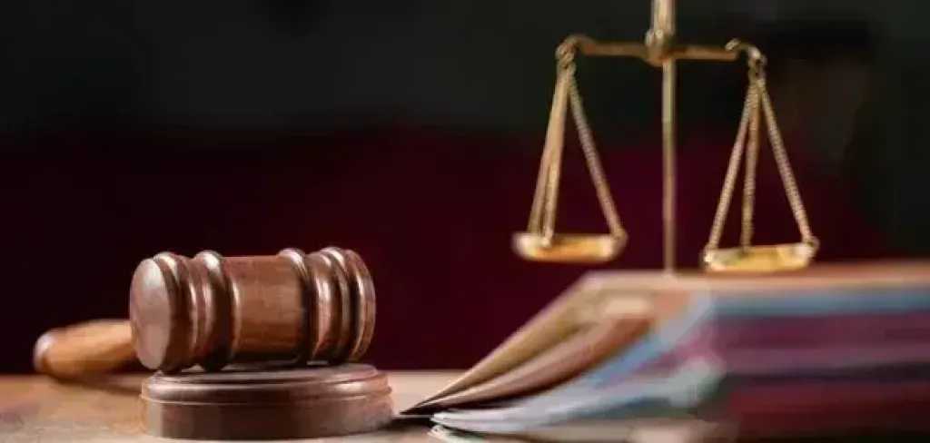 حبس أستاذ جامعي شهرًا بتهمة سب وقذف رئيس أكاديمية الفنون السابقة