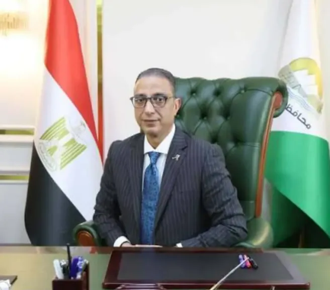 محافظ الجيزة 