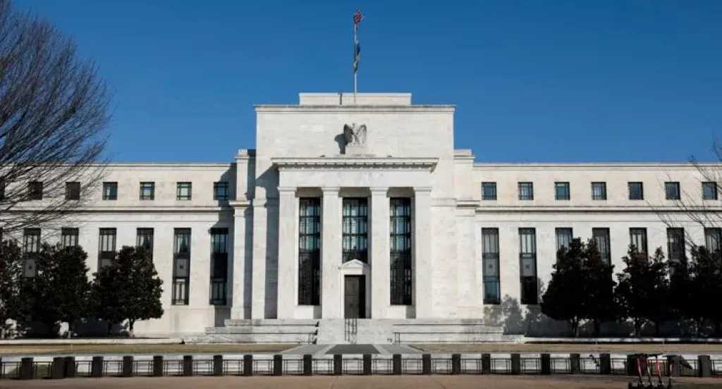 تثبيت أسعار الفائدة الأمريكية
