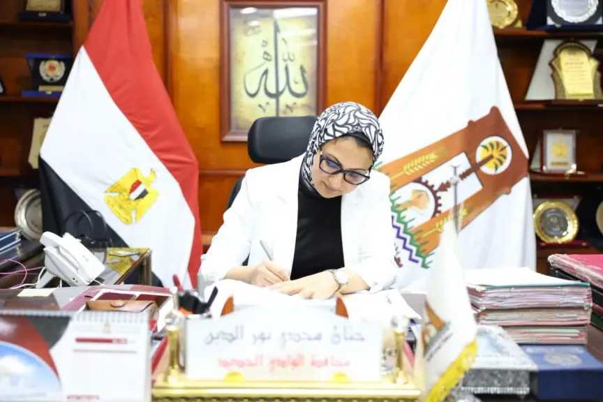 محافظ الوادي الجديد تعتمد نتيجة الشهادة الإعدادية للعام الدراسي بنسبة نجاح 86%