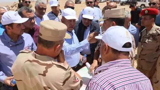 وزيرا النقل والكهرباء يتفقدان منطقتي جبل سحابة بوسط... وزيرا النقل والكهرباء يتفقدان منطقتي جبل سحابة بوسط سيناء وعتاقة بالسويس