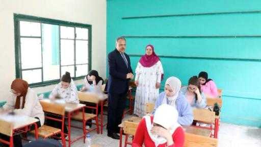 محافظ الشرقية يتفقد لجان الثانوية العامة بالزقازيق ويؤكد توفير بيئة آمنة للطلاب