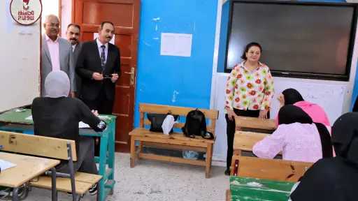 محافظ سوهاج يتفقد لجان امتحانات الثانوية العامة ويشدد... محافظ سوهاج يتفقد لجان امتحانات الثانوية العامة ويشدد على توفير كافة سبل الراحة داخل اللجان