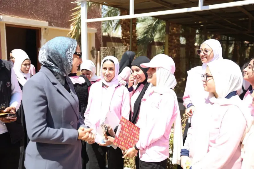 محافظ الوادي الجديد تتابع انطلاق امتحانات الثانوية العامة 