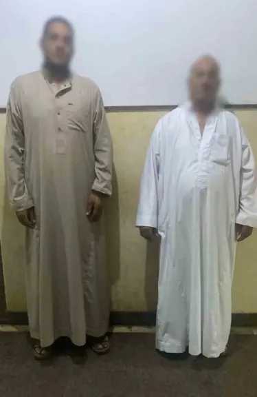الأمن يحسم الجدل حول فيديو التعدي على صاحب محل في البحيرة.. وضبط المتشاجرين
