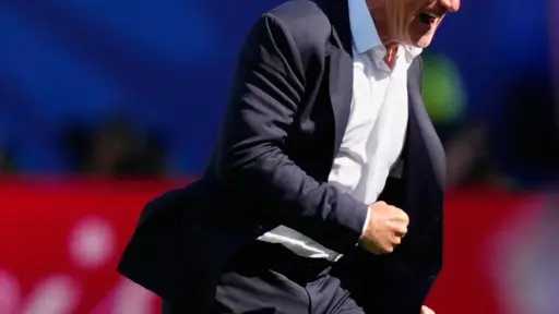 ديشامب: لا أخشى الحكام الأرجنتينيين.. وأتمنى تقديمهم أداءً... ديشامب: لا أخشى الحكام الأرجنتينيين.. وأتمنى تقديمهم أداءً مثل حكم مباراة مصر