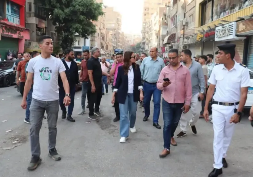نائب محافظ الجيزة تقود حملة لإزالة الإشغالات
