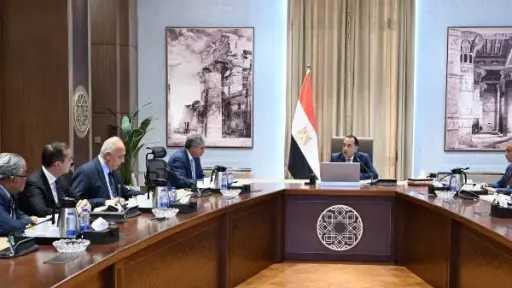 رئيس الوزراء: نحرص على دعم السياحة والطيران لتعظيم الاستفادة من مقومات مصر الفريدة