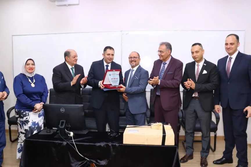 محافظ دمياط يتفقد مشروعات كلية الهندسة بجامعة حورس