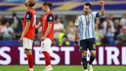ميسي يواصل صناعة التاريخ ويقود الأرجنتين للتقدم أمام... ميسي يواصل صناعة التاريخ ويقود الأرجنتين للتقدم أمام النمسا في كأس العالم 2026