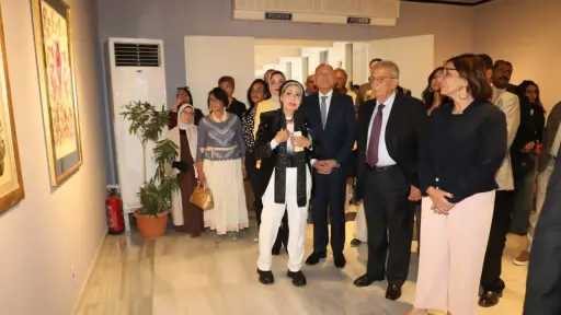 محافظ القاهرة ووزيرة الثقافة يشهدان افتتاح معرض الهوية..... محافظ القاهرة ووزيرة الثقافة يشهدان افتتاح معرض الهوية.. وأنا بدار الأوبرا