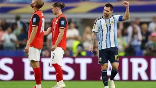ميسي يواصل تحطيم الأرقام القياسية ويعزز صدارته لهدافي... ميسي يواصل تحطيم الأرقام القياسية ويعزز صدارته لهدافي كأس العالم عبر التاريخ