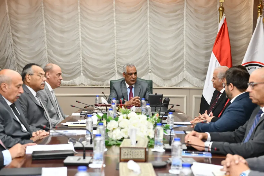 وزير الإنتاج الحربي