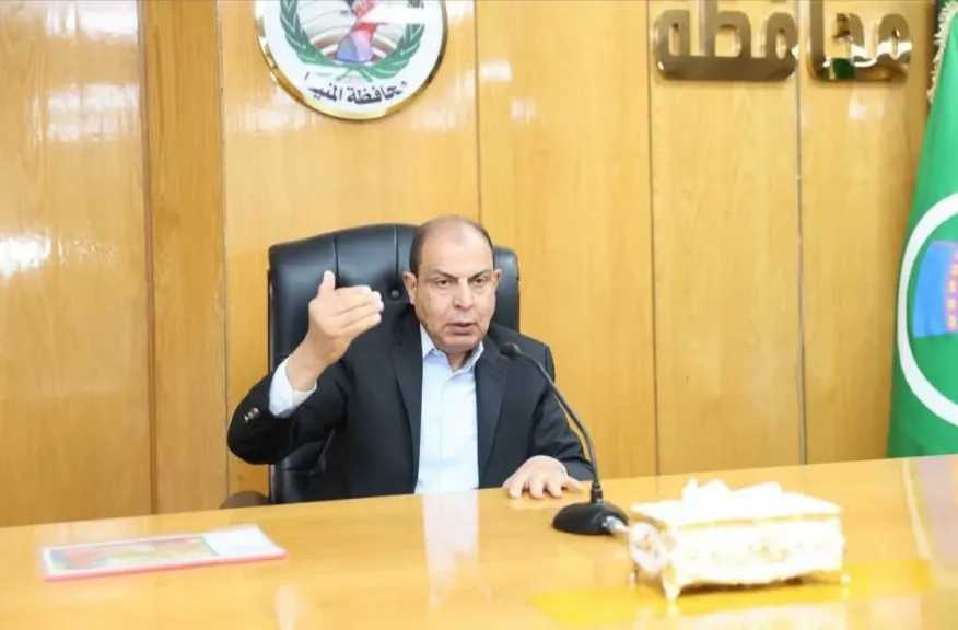 محافظ المنيا يتابع معدلات تنفيذ مشروعات مبادرة حياة كريمة