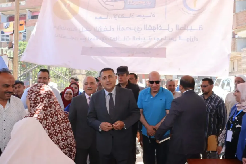 جانب من جولة محافظ القليوبية