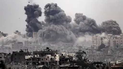 استشهاد فلسطيني وإصابات جراء قصف الاحتلال قرب المجمع الإيطالي بغزة
