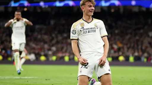 ريال مدريد يقرر مصير نيكو باز ويفتح باب المفاوضات أمام الأندية الراغبة في ضمه
