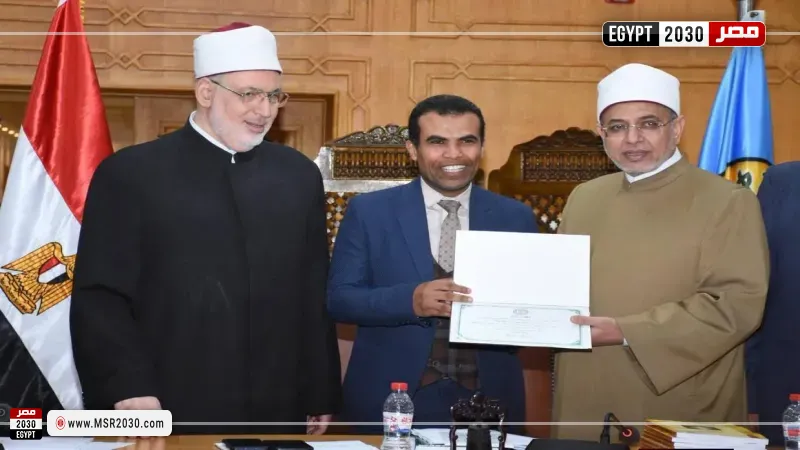 مجلس جامعة الأزهر يكرم الدكتور حسام شاكر 