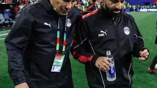 حسام حسن يكشف تفاصيل إصابة محمد صلاح وأحمد فتوح بعد مباراة مصر وإيران