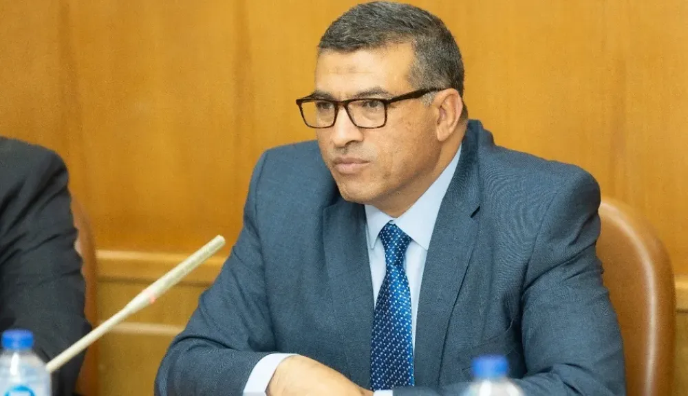 محافظ قنا
