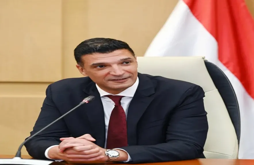 وزير الصناعة