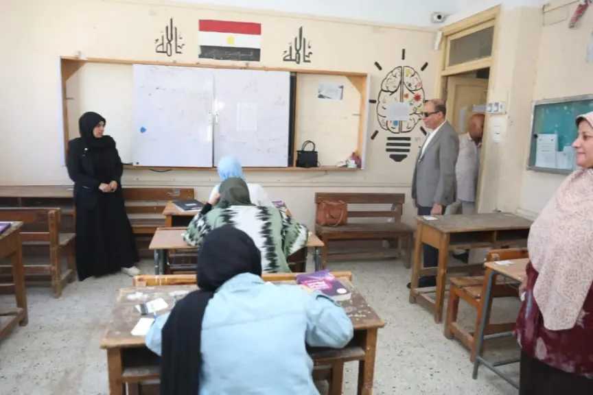 في أول أيام امتحانات الثانوية العامة.. محافظ المنيا يتفقد عددًا من اللجان ويوجه بتوفير الأجواء المناسبة للطلاب