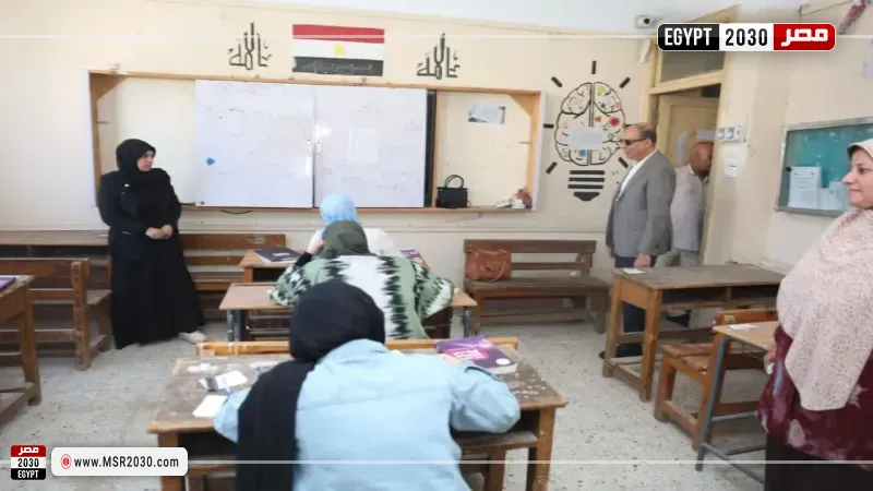 محافظ المنيا يتفقد عددًا من لجان الثانوية العامة