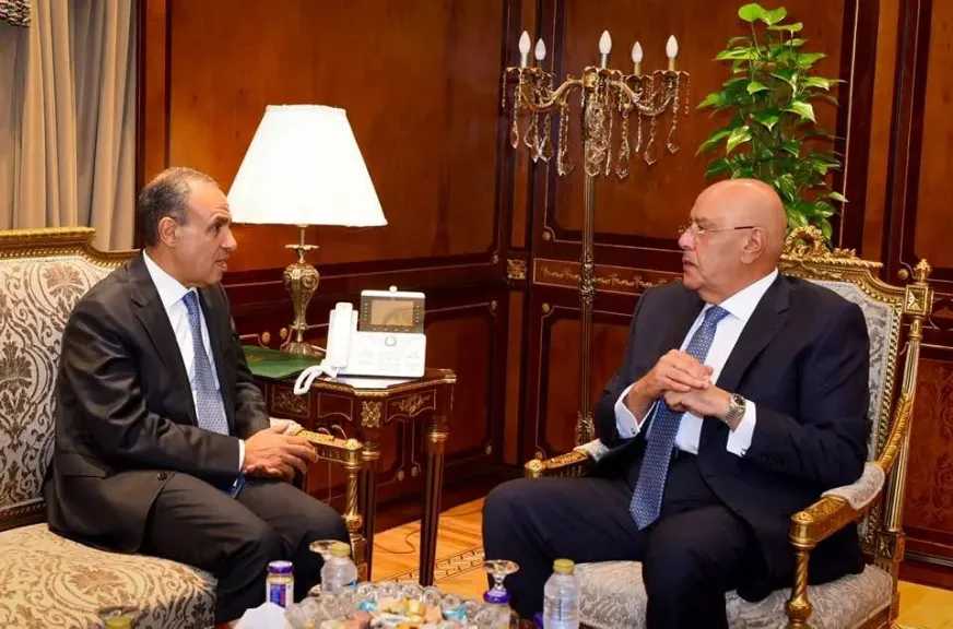 وزير الخارجية يلتقي رئيس مجلس النواب ويؤكد أهمية أهمية التنسيق مع اللجان البرلمانية المختصة