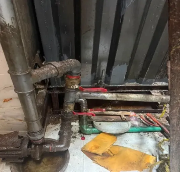 ضبط مصنع غير مرخص لإنتاج زيوت طعام 