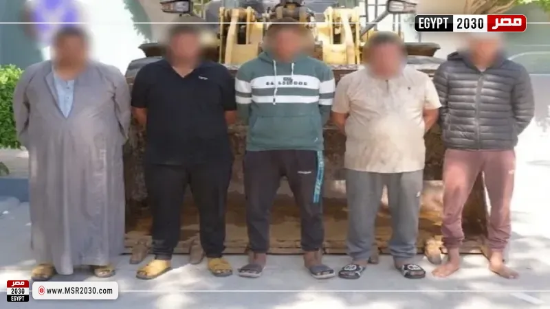 المتهمين 