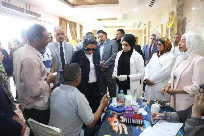 محافظ الوادي الجديد تشهد انطلاق حملة التبرع بالدم