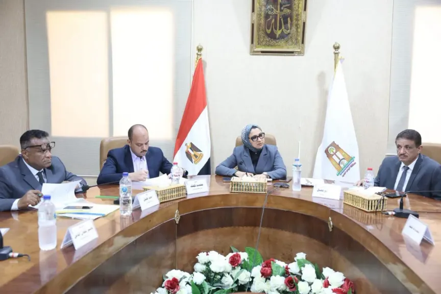 محافظ الوادي الجديد تترأس لجنة اختبار المتقدمين لشغل وظيفة رئيس وحدة قروية 