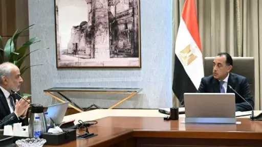 رئيس الوزراء يتابع مخطط تطوير منطقة نزلة السمان ومشروع إحياء ”قرافة المماليك”