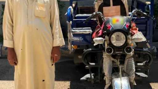 ضبط عاطل نقل كلبين مقيدين داخل تروسيكل وألقاهما بمنطقة زراعية في المنوفية
