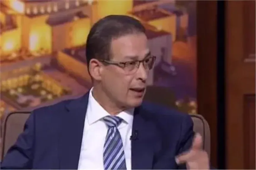 السفير عاطف سالم