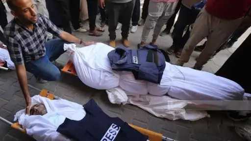 نقابة الصحفيين الفلسطينيين: نرفض التشكيك بصفة الشهداء الصحفيين نقابة الصحفيين الفلسطينيين: نرفض التشكيك بصفة الشهداء الصحفيين