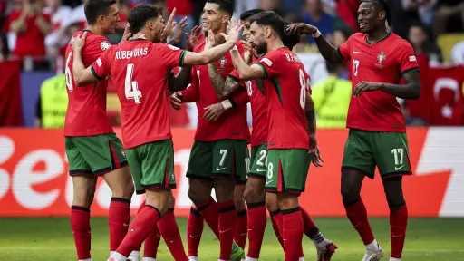 منتخب فرنسا بالقوة الضاربة أمام المغرب في ربع... منتخب فرنسا بالقوة الضاربة أمام المغرب في ربع نهائي كأس العالم
