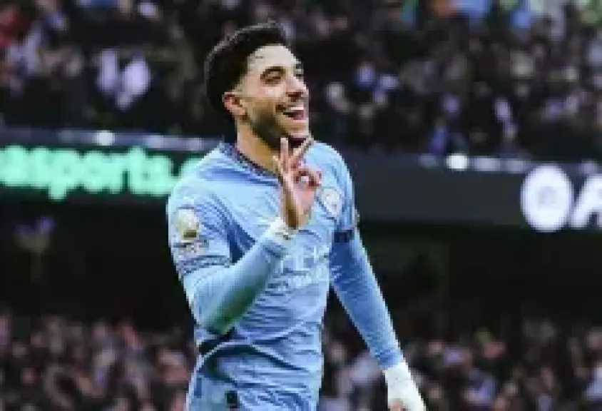 كشاف توتنهام السابق يكشف علاقة راتب عمر مرموش بعزوف اللاعبين عن التدريب في الدوري الإنجليزي