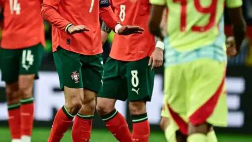 سيميدو: إسبانيا ليست المرشح الوحيد.. ولامين يامال لن... سيميدو: إسبانيا ليست المرشح الوحيد.. ولامين يامال لن يواجهنا بمفرده